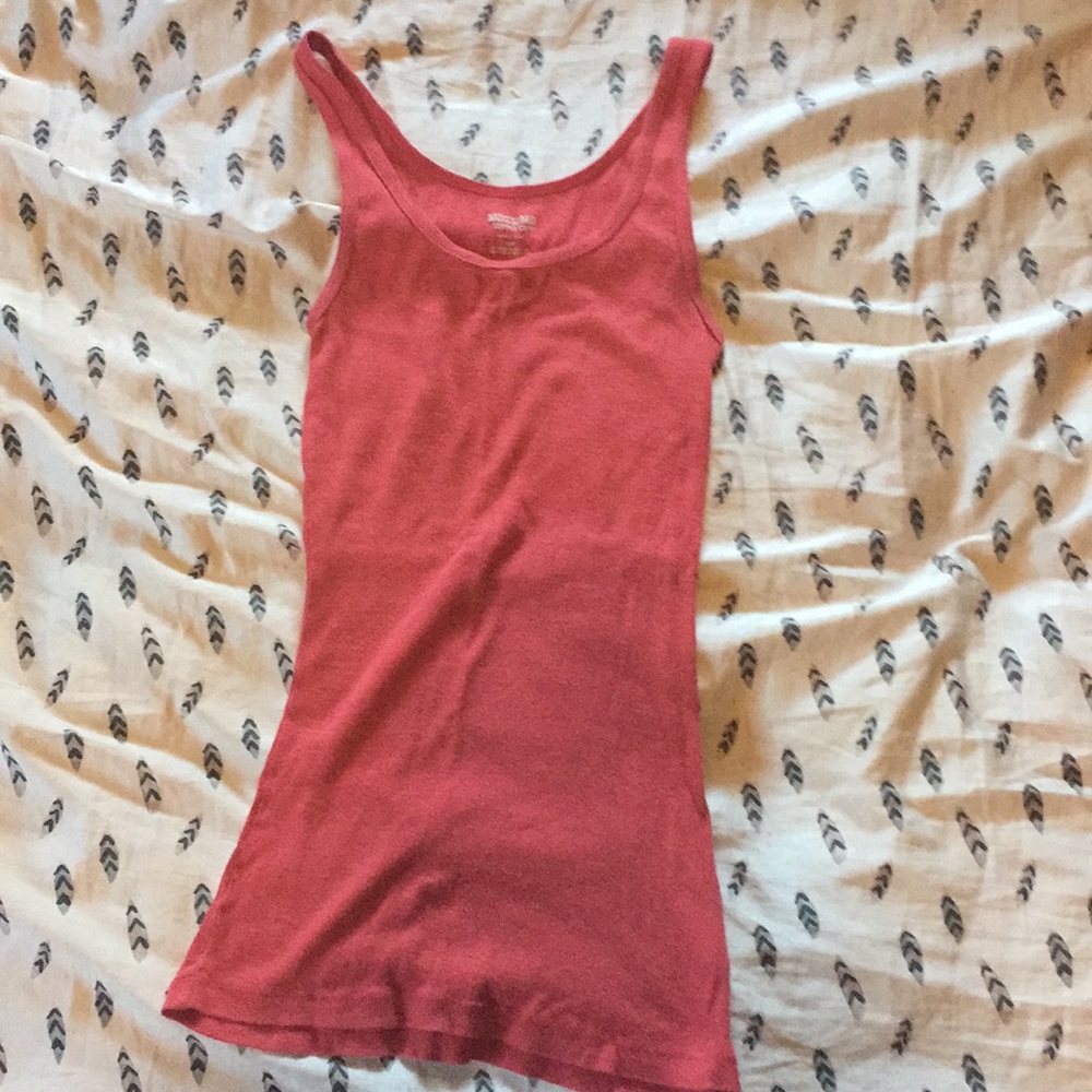 Pink tank